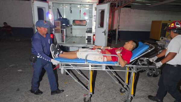 Joven resulta herido con arma blanca al intervenir en riña | Nuestro ...
