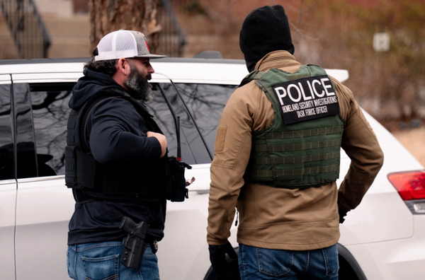 Se hizo pasar por agente de ICE para conseguir dinero | Nuestro Diario ...