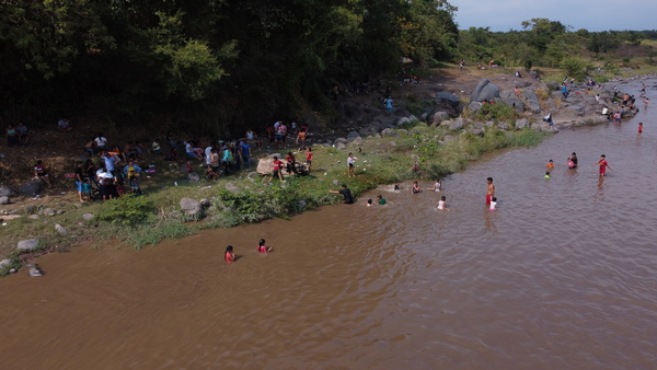 Familias disfrutan últimos días de descanso en el río Samalá | Nuestro ...