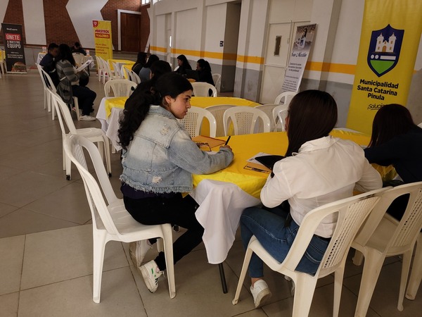Invitan a vecinos a participar en la Mega Feria de Empleo | Nuestro ...